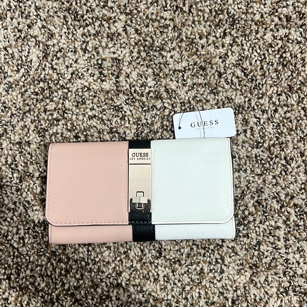 Guess Wallet